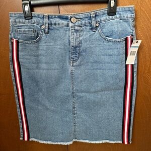 Nine West Denim NWT Skirt with Black, Red and White Racer Stripe Detail Sz 10